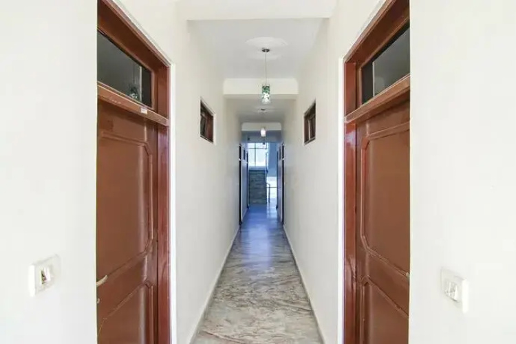 Fabhotel Baragarh Regency