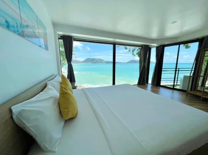Deluxe Suite