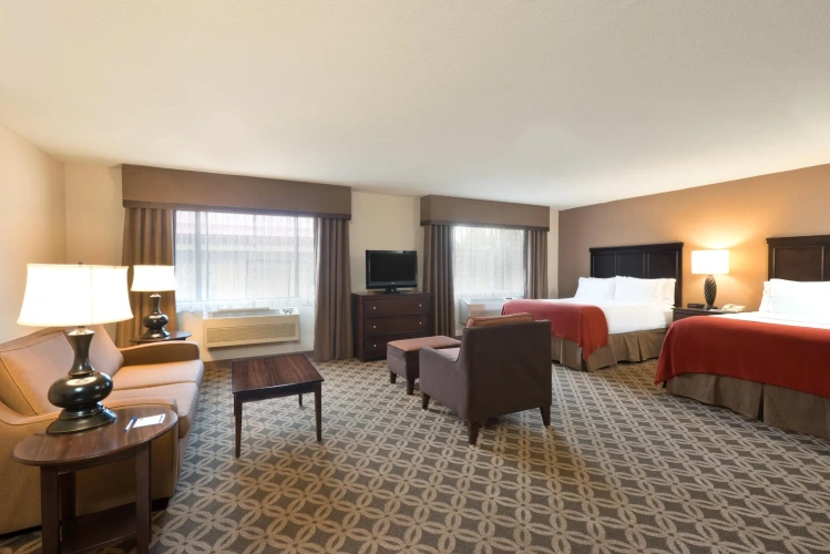 Quadruple Suite