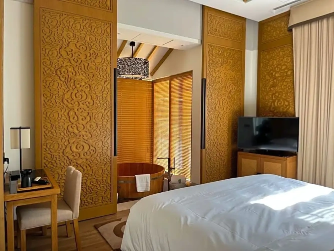 4 Bedrooms Villa