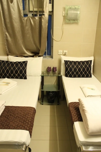 Standard Triple room