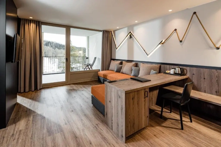 Suite with balcony and with view