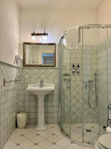 1 Bedroom Apartment with garden view
