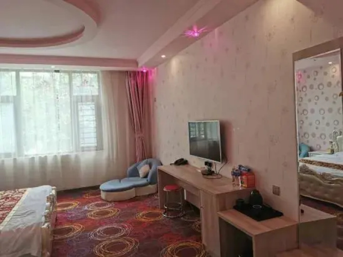 Junlan Business Hotel