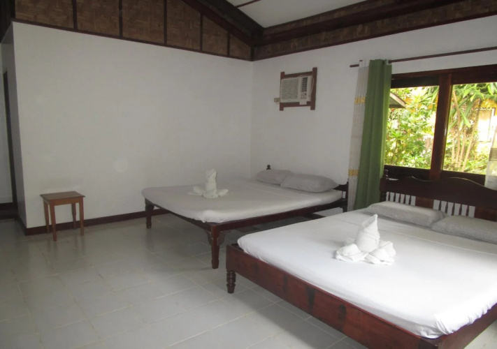 Point 303 Cloud 9 Resort