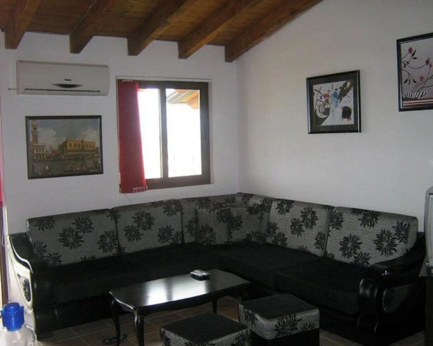 Hotel Mesdheu Velipoje