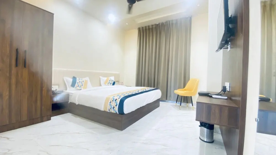 Anant Resort