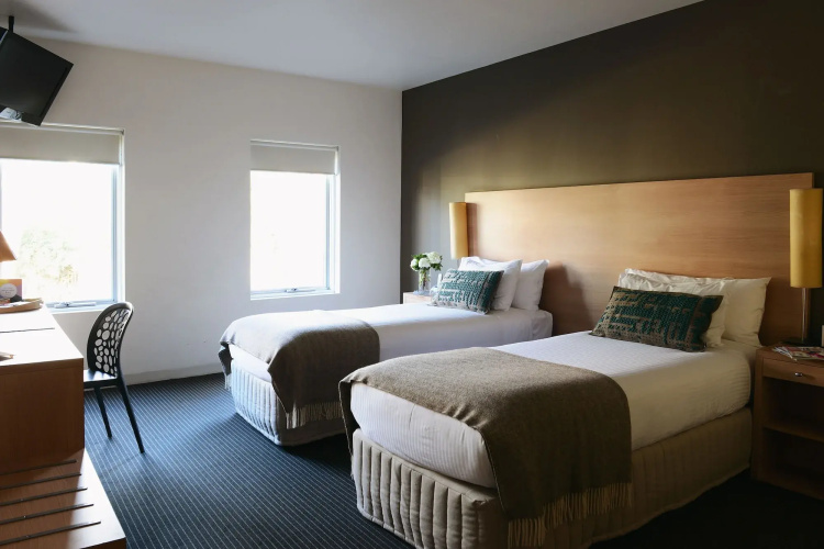 Saint Kilda Beach Hotel