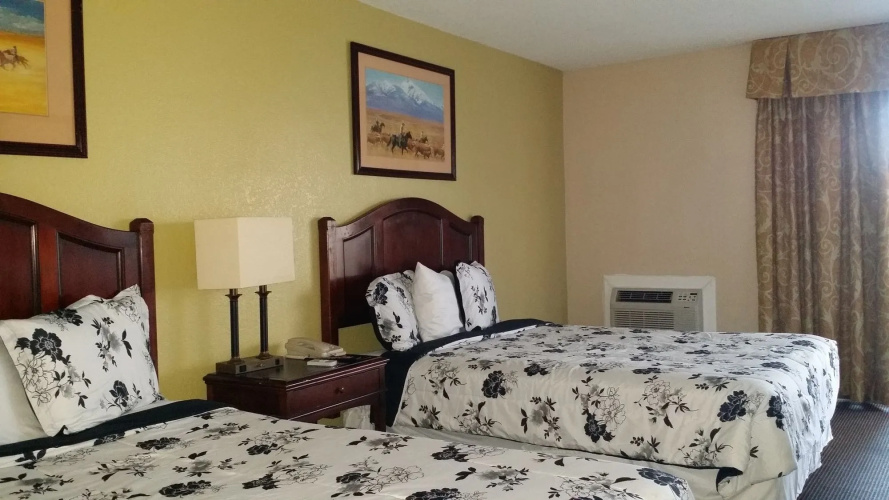 R Nite Star Inn & Suite