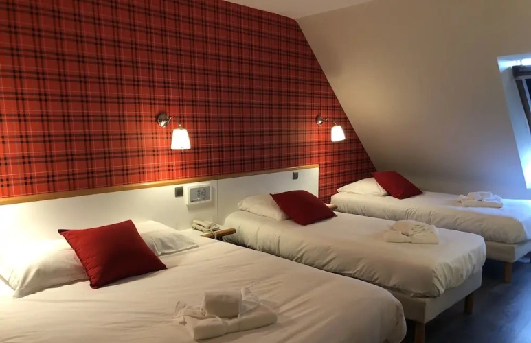 Standard Quadruple room