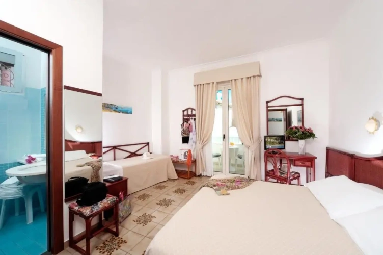 Classic Triple room