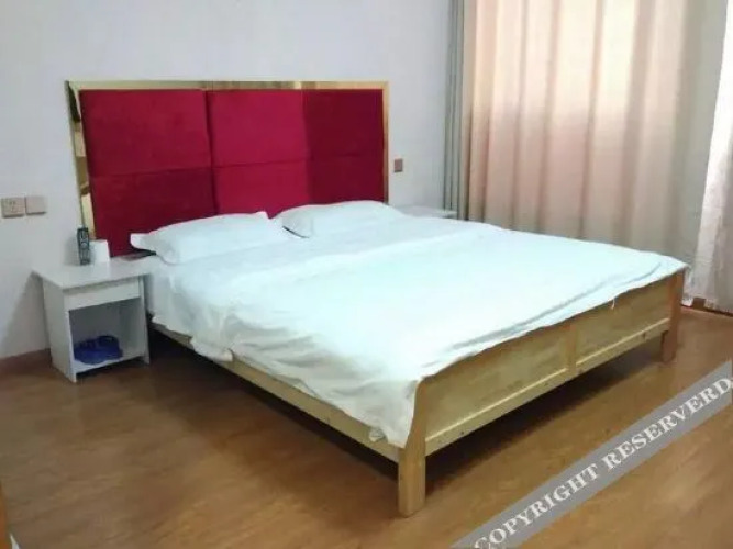 Shanghai Yijia Express Hotel Hotel Overview