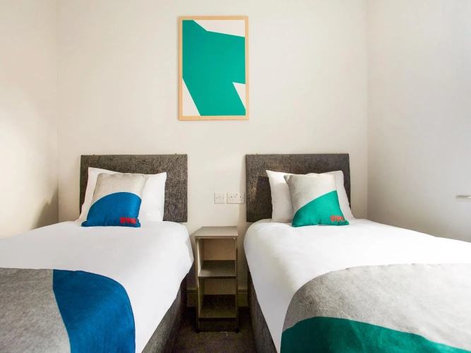 Standard Twin room