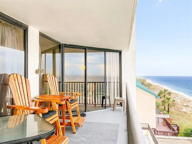 Aqua Vista Condominiums