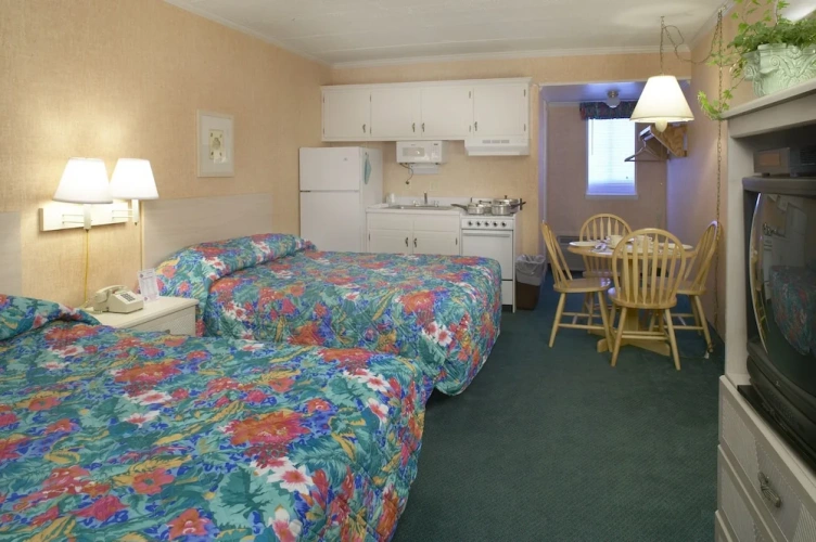 Standard Quadruple room with balcony
