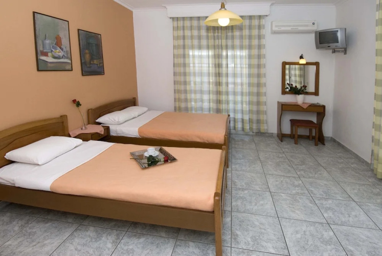 Harisis Apartments