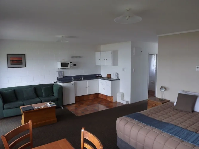 1 Bedroom Standard Suite with harbour view