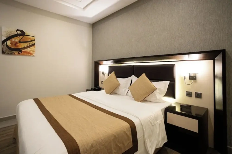Deluxe Suite