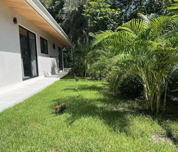 2 Bedrooms Villa