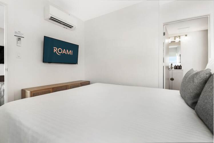 Roami At The Carmela