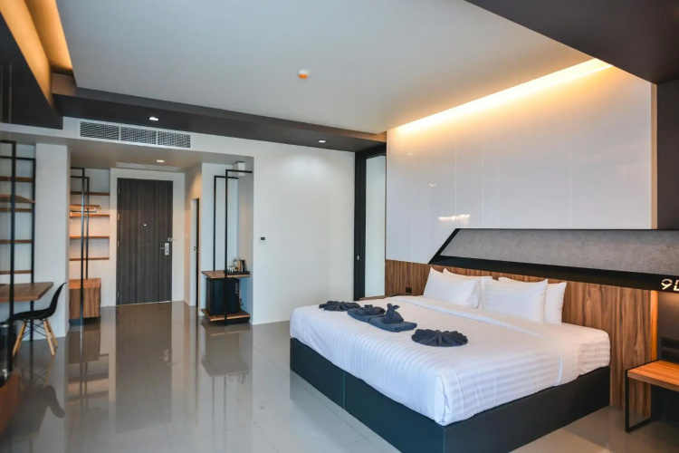 9D Sport Hotel (SHA Extra Plus)