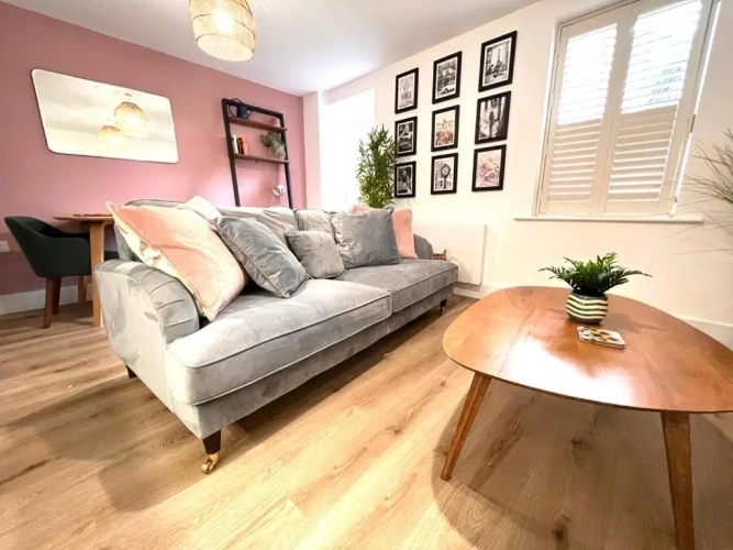 1 Bedroom Apartment
