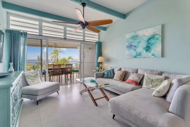 2 Bedrooms Premium Apartment with sea view