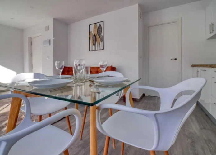 1 Bedroom Apartment