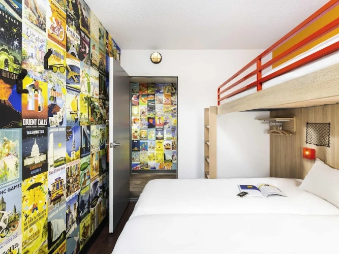 Standard Triple room