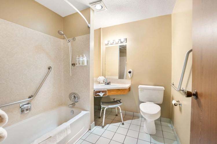 Days Inn By Wyndham Nanaimo photo 10