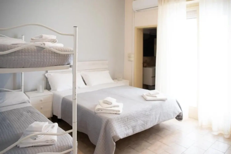 Standard Quadruple room