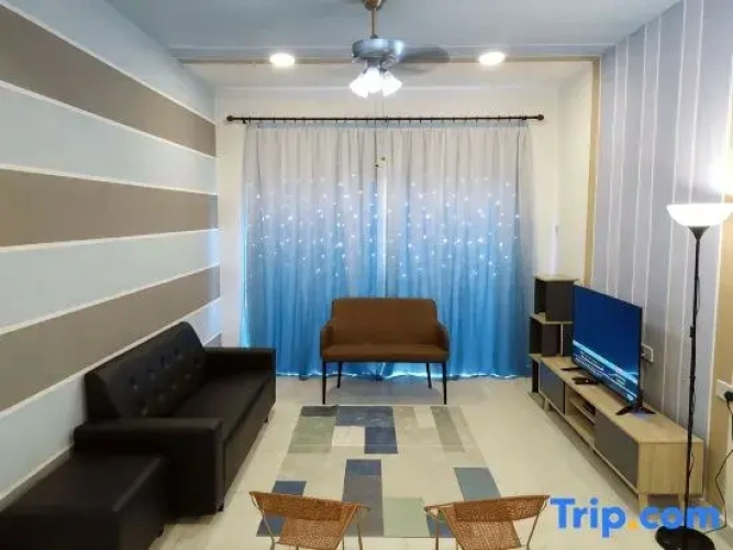 3 Bedrooms Apartment