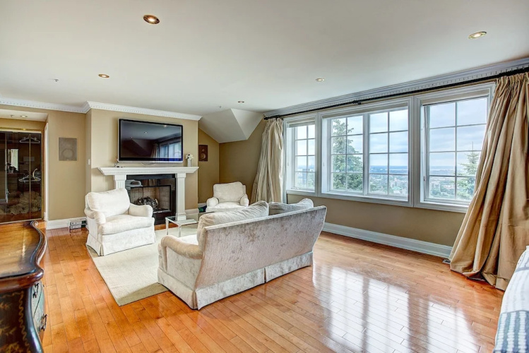Luxury 5BR & Pool Home in Westmount MTL