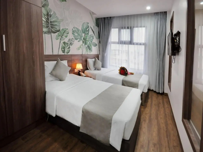 Mega Light Hotel