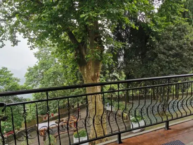 Fengxiang Mountain Villa