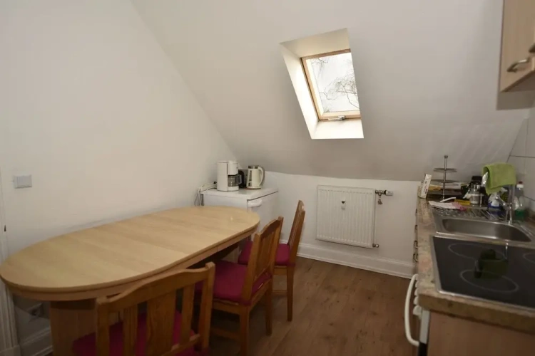 1 Bedroom Business Quadruple Apartment