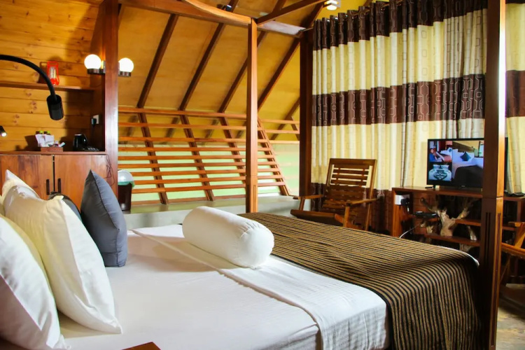 Aloft Grand Hotel