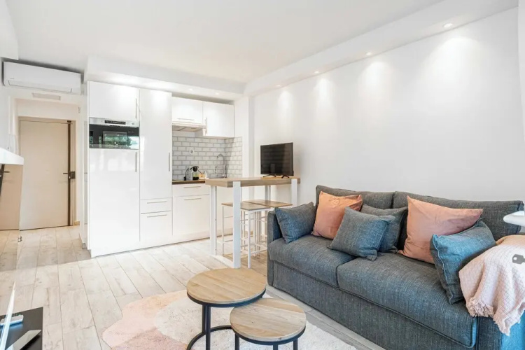 Renovated apt With Parking & Terrace - Palm Beach
