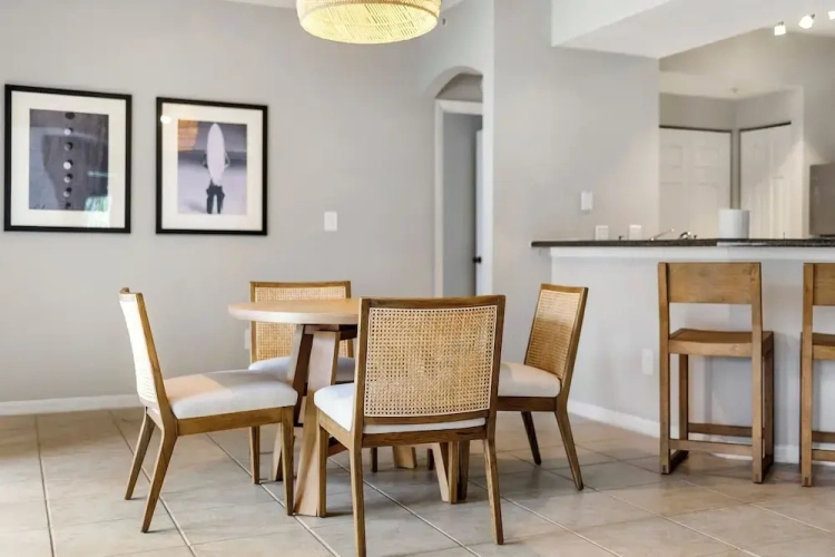 3 Bedrooms Premium Apartment
