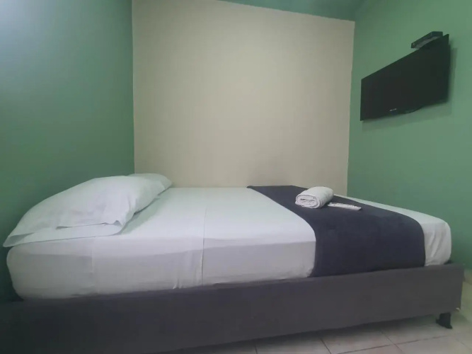 Hotel Imperio Inn 74