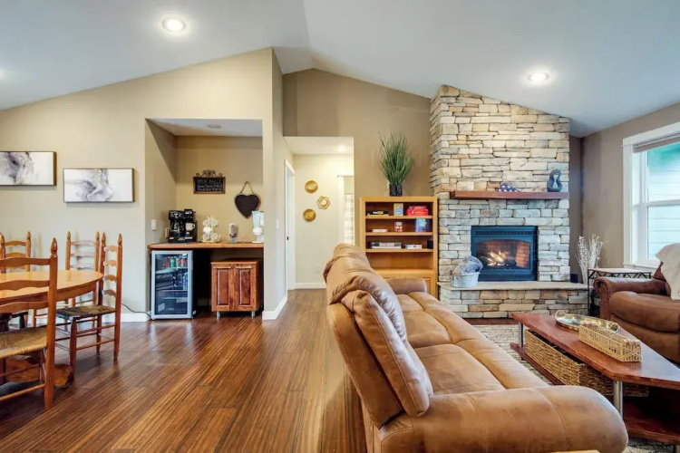 < 2 Blocks to Beach! Pet-friendly Home in Moclips