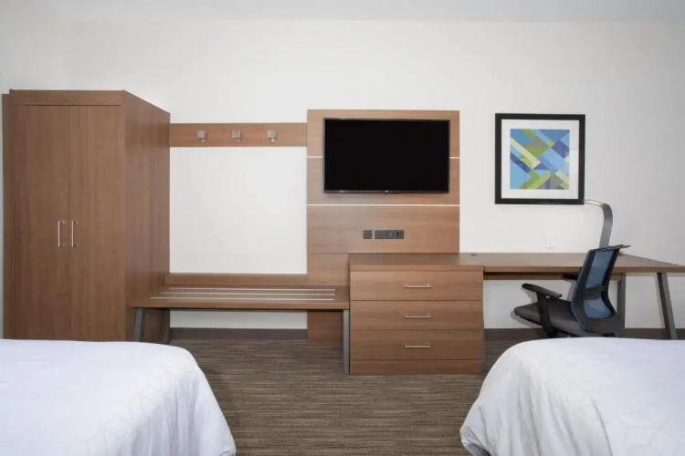 Quadruple Suite