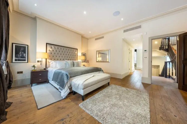 Mayfair Mansions