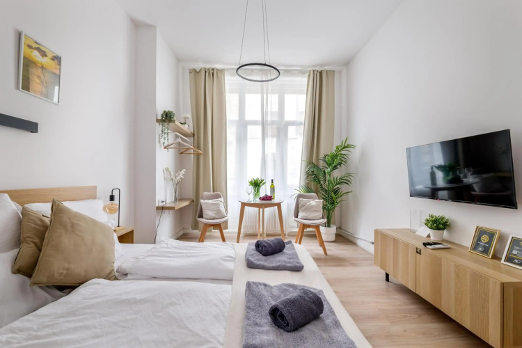 AK7 Boutique Suites