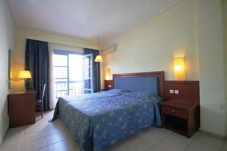 Theodorou Beach Hotel Apartments
