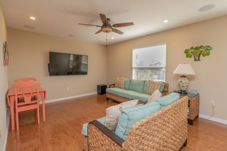 3 Bedrooms with Gulf Views Unit B Steps Away From Beach 3 Villa by RedAwning