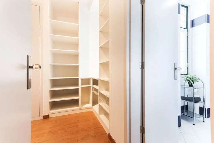 Rato Elegant By Homing