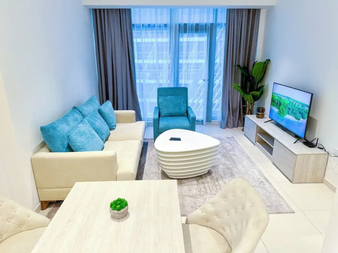 Infinity Pool and Beachfront Apartments - Seven Palm