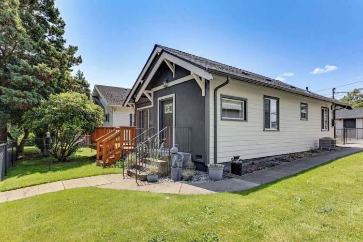 3 Bedrooms Cottage