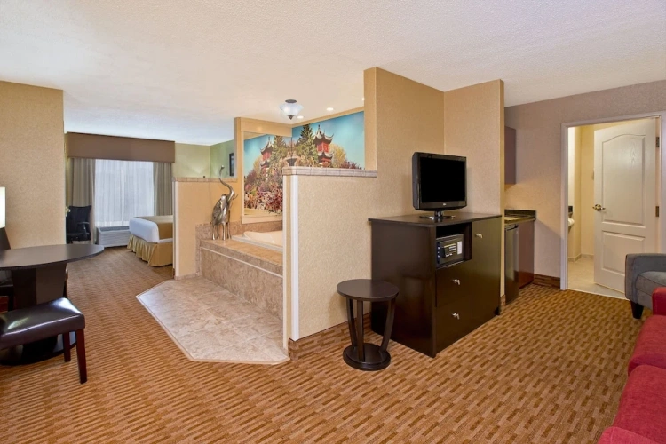 Double Suite with courtyard view